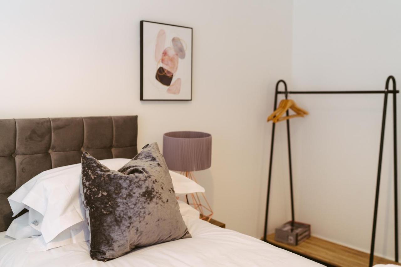 York Riverside Apartments エクステリア 写真